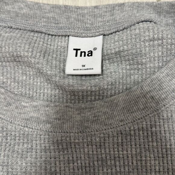 Tna Aritzia thermal grey new XL - Picture 2 of 4